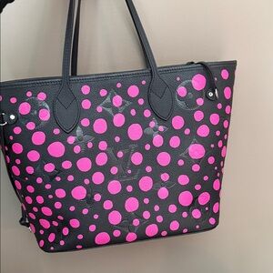 Louis Vuitton x Yayoi Kusama 2023 Infinity Dots Neverfull MM